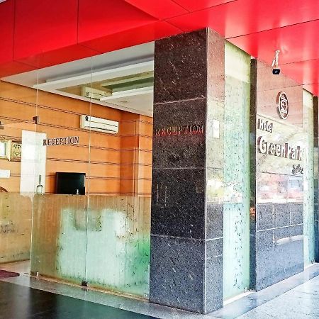 Hotel Green Park Suites Manipal Exteriör bild