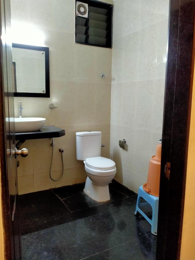 Hotel Green Park Suites Manipal Exteriör bild