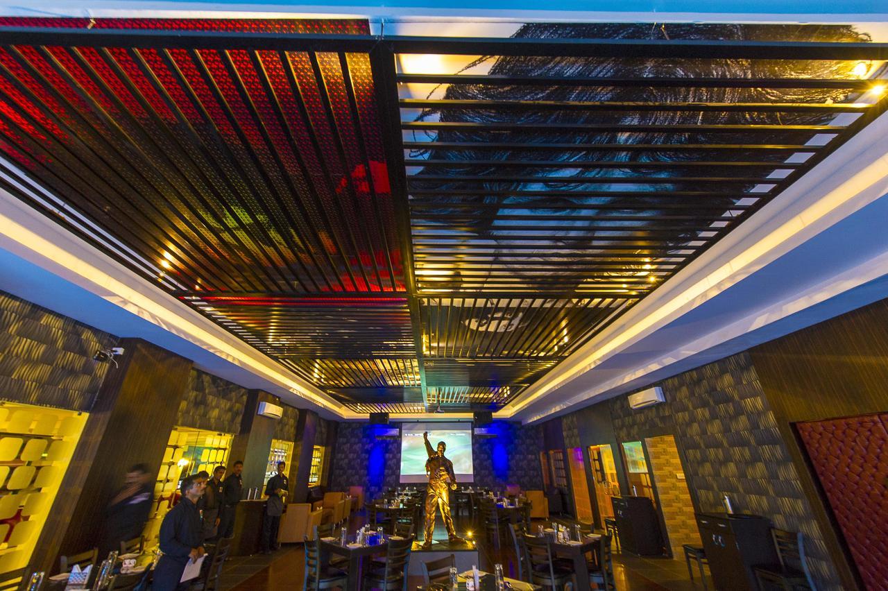 Hotel Green Park Suites Manipal Exteriör bild